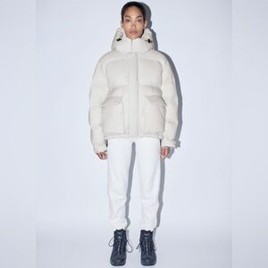 Aritzia TNA Super Duper Puff | Size 3 (large / XL) | Off-White / Cream